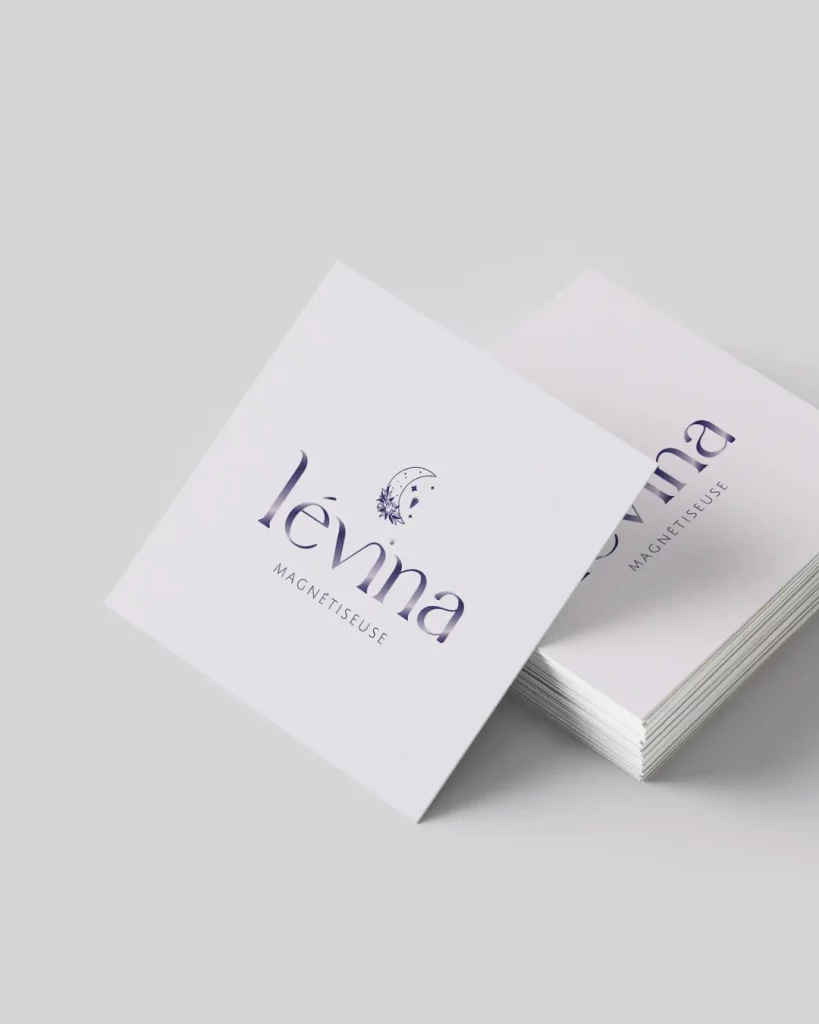 Mockup du logo pour Lévina magnétiseuse.